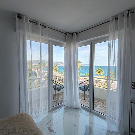 Beach Front, Superbe Appartement Pour 4 Personnes นีซ ภายนอก รูปภาพ