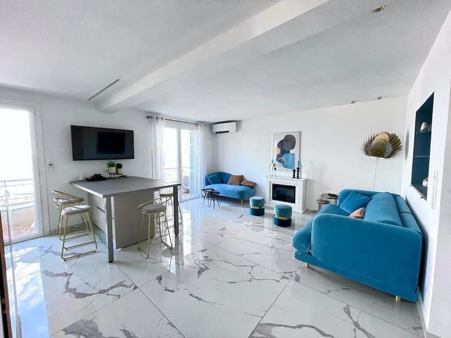 Beach Front, Superbe Appartement Pour 4 Personnes นีซ ภายนอก รูปภาพ