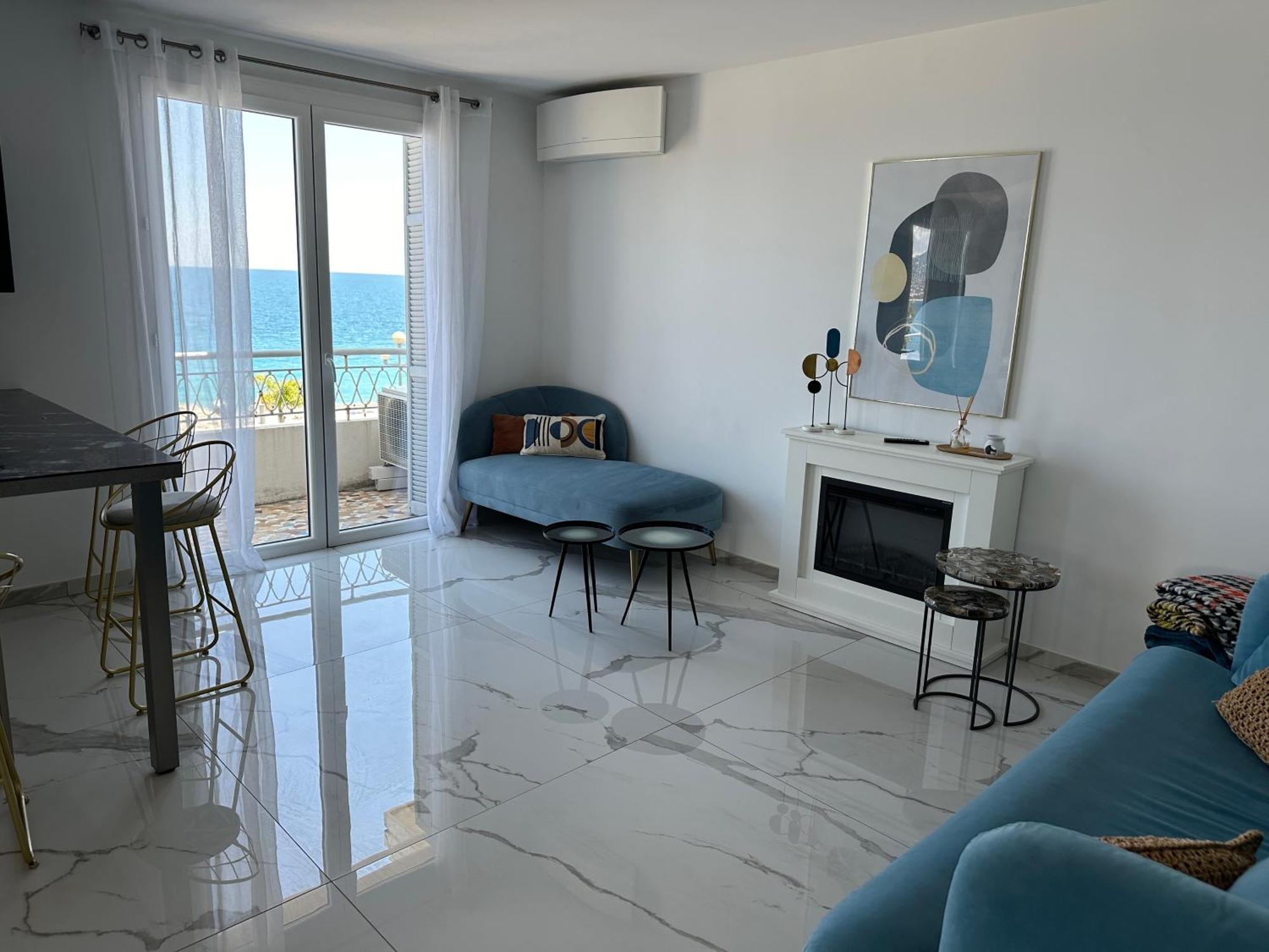 Beach Front, Superbe Appartement Pour 4 Personnes นีซ ภายนอก รูปภาพ